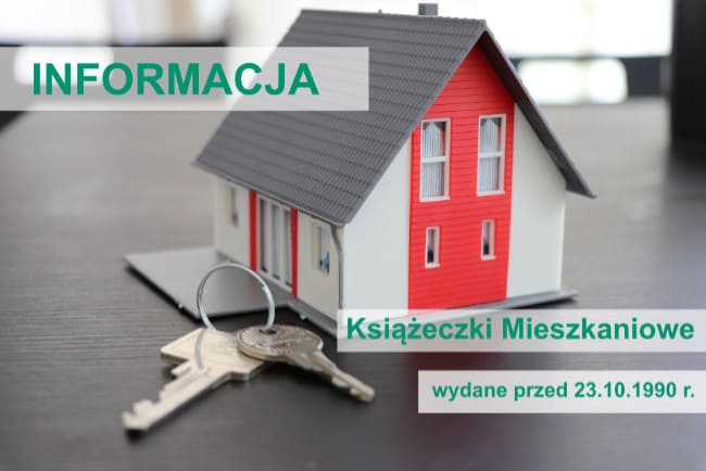 modeldomku postawiony na biurki obok położone klucze